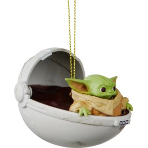 Star Wars Weihnachtsanhänger: 3D Figur The Child im schwebenden Kinderwagen als Baumbehang.