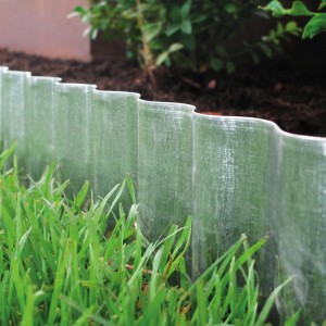 Bellissa Rasenkante Welle, verzinkt, 20x500 cm, als Beetumrandung im Garten.