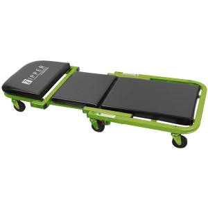 Zipper Montagehocker-Rollbrett-Kombi ZI-MHRK40 mit grüner Rahmenkonstruktion und schwarzen Polstern.