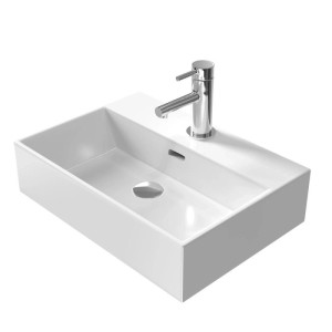 Weißes, rechteckiges Emke Keramik-Handwaschbecken mit Chrom-Armatur. Modernes Design für Aufsatz- oder Wandmontage im Bad.