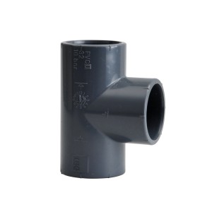 Schwarzes Setma PVC T-Stück, Durchmesser 32 mm, für HT-Abflussrohre.