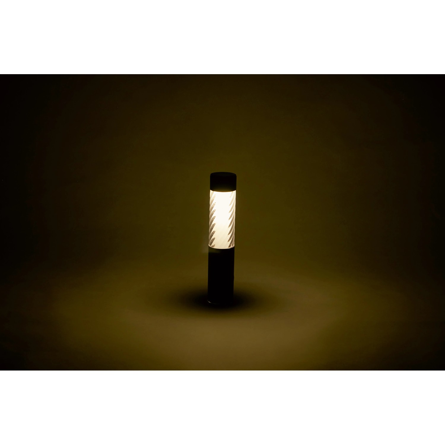 Solar-LED-Dekoleuchte Isili, 4er-Set, brauner Kunststoff, für stimmungsvolle Außenbeleuchtung.