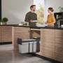 Hailo Einbau-Mülleimer EB-X Trio 28 l im Unterschrank mit drei Inneneimern.