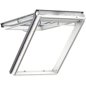 Geöffnetes, weißes Velux Klapp-Schwingfenster GPU FK06 0066, 66x118 cm. Dachfenster mit Kunststoffrahmen.