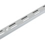 Silberne Wandschiene, 150 cm, zur Befestigung von Regalböden im Möbelbau.