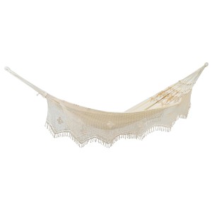 Beige Amazonas Hängematte Rio im Boho-Stil, ohne Stab, mit dekorativer Bordüre.