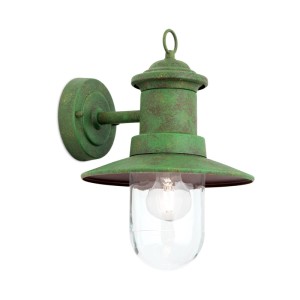 Grüne, patinierte Vintage Außenwandleuchte aus Stahl mit klarem Glasschirm und E27 Fassung für rustikale Beleuchtung.