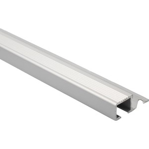 Treppenprofil aus Alu, silber eloxiert, matte Oberfläche, 10 mm x 0,9 m.