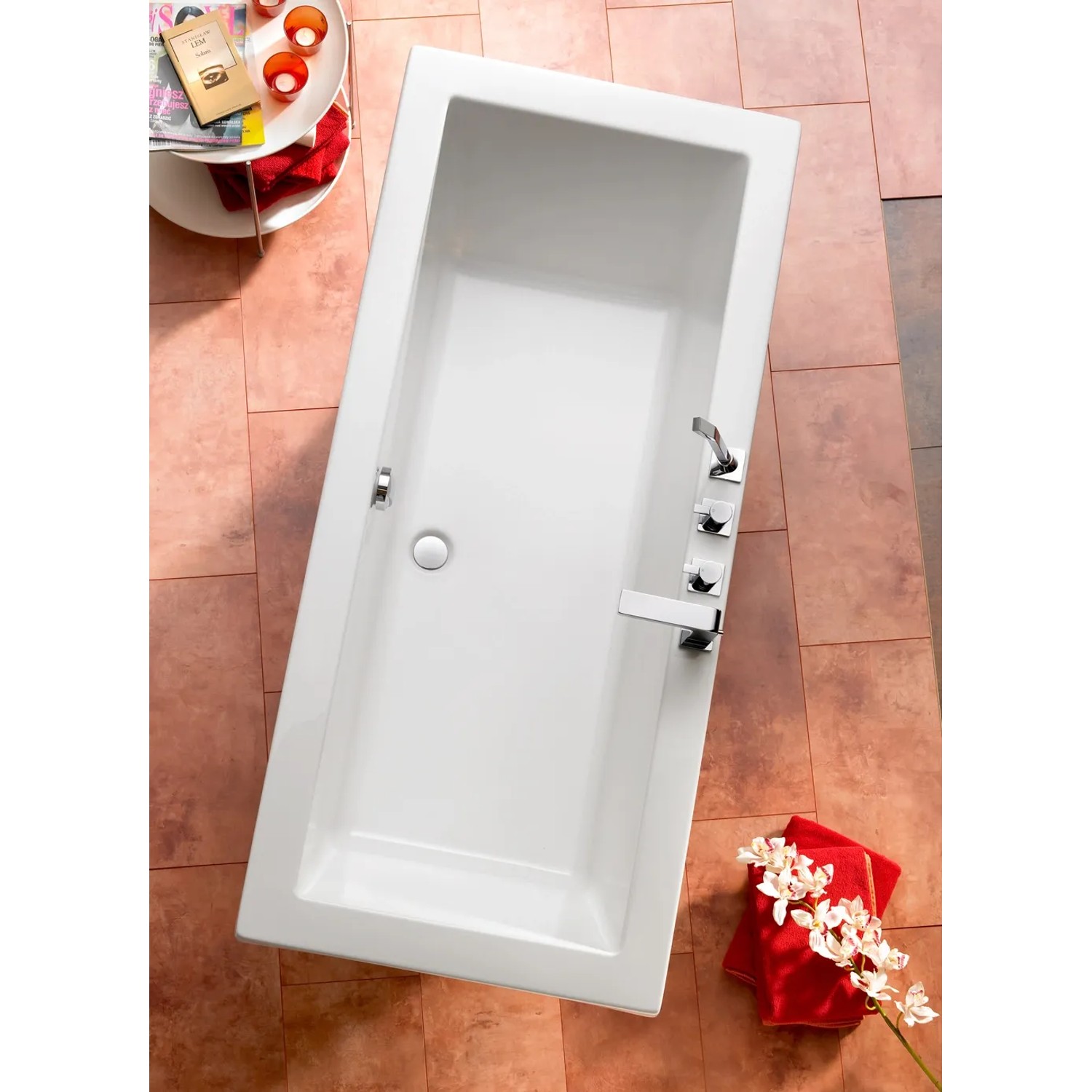 Ottofond Cubic Badewanne, 180 cm, Weiß. Rechteckige Acryl-Badewanne mit Mittelablauf.