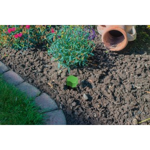 Gardigo Maulwurf-Abwehr Mini im Gartenboden, grüne Ultraschall-Wühlmausvertreiber für den Außenbereich.
