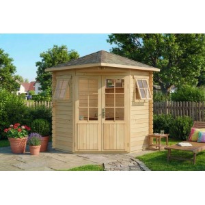 Unbehandeltes Alpholz Holz-Gartenhaus Sunny-A mit Spitzdach im Garten.