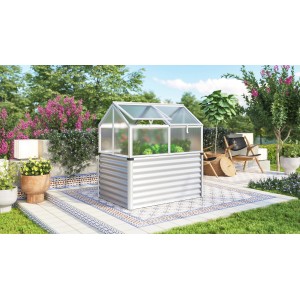 Vitavia Hochfrühbeet Gamma aus Alu und Glas im Garten. Das Metall-Hochbeet mit Frühbeetaufsatz bietet Platz für Pflanzen.