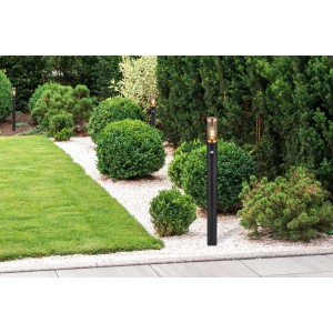 Schwarze Globo Außenleuchte Boston mit Bewegungsmelder im Garten. Wegeleuchte aus Edelstahl, 110cm hoch.