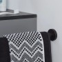 Tiger Teleskop-Handtuchhalter Boston, Edelstahl schwarz mit Handtüchern.