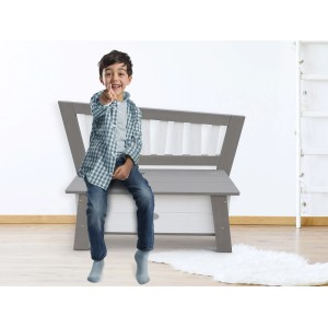 Axi Aufbewahrungsbank Corky grau-weiß mit Kind. Gartenbank mit Stauraum für Kinder.