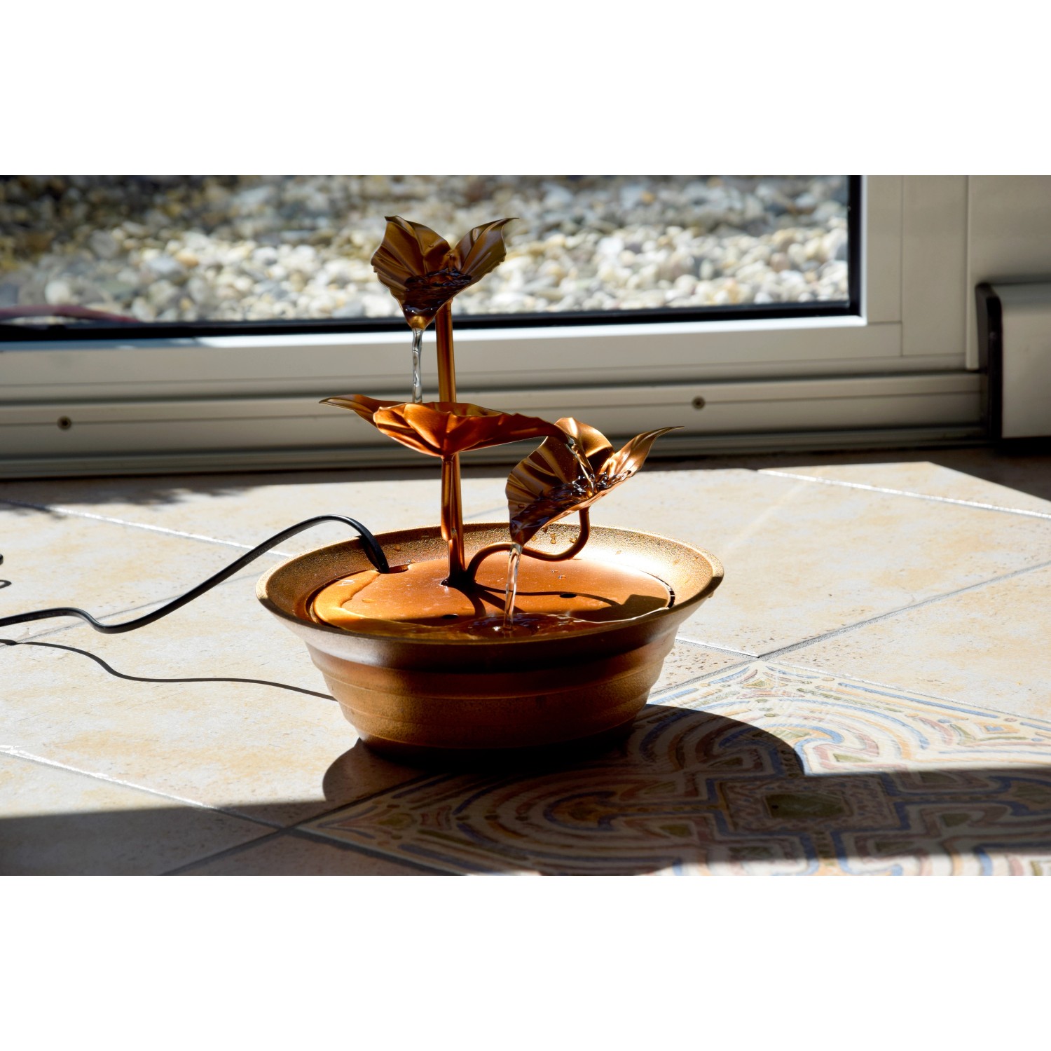 Dobar Design Zimmerbrunnen aus Metall/Kunststoff mit Deko-Steinen, braun.