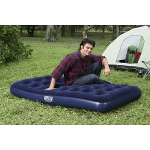 Bestway Gästebett Classic, 188x99x22cm, blau, mit Person und Zelt im Hintergrund.