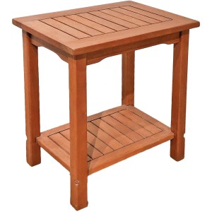 Rechteckiger Garden Pleasure Gartentisch Santacruz aus Holz, naturfarben, mit Ablage.