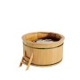Holz-Badefass Bergen, Ø 180 cm, mit Leiter, gefüllt mit Wasser. Kategorie: Holzpool.