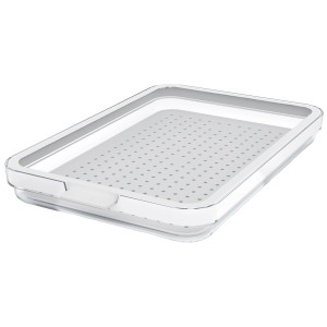 Weißer Rotho Kühlschrankorganizer Cauma 1,3 l mit transparentem Behälter und gelochtem Einsatz.
