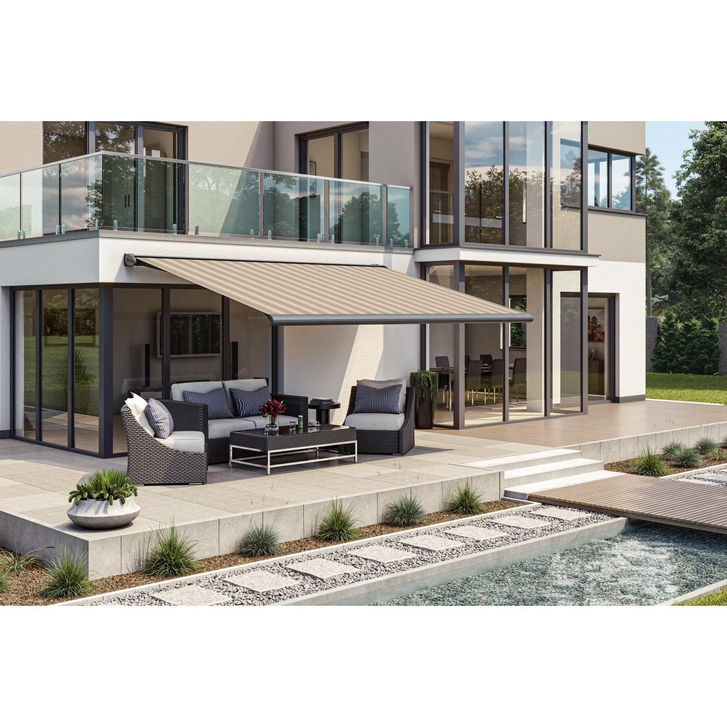 Beige-braune Wismar Kassettenmarkise S-Compact, 200x150 cm, montiert an einer Hauswand über einer Terrasse.