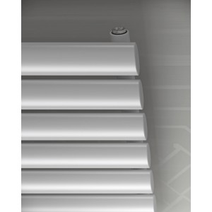 Weißer Ximax Raumheizkörper Fortuna, horizontale Paneele, 584x1000 mm, 629 Watt.