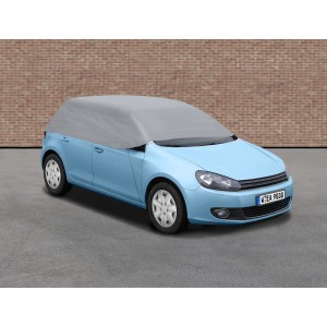 Silberne Eufab Halbgarage Gr. XL mit Gummizug und Haken auf einem blauen Auto.
