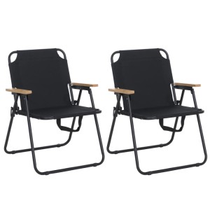 Zwei schwarze klappbare Campingstühle mit Bambus-Armlehnen und Metallgestell für Camping, Garten, Balkon.