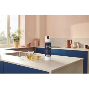 Grohe Blue Starter-Set mit Magnesium und Zink Filter in moderner Küche.