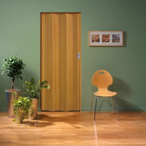 Falttür Spacy im Altholz-Look, 84x205 cm, platzsparend und einfach zu montieren.