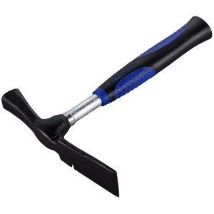 LUX Maurerhammer 600g mit ergonomischem Stiel für komfortables Arbeiten.