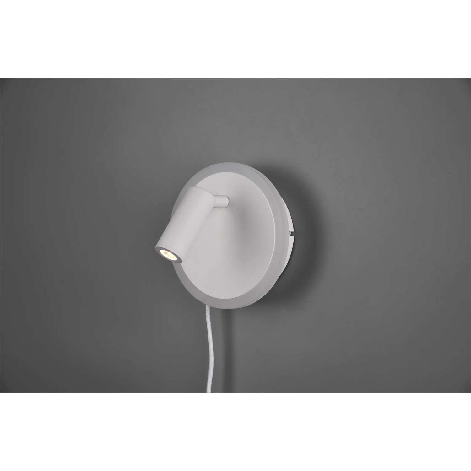 Weiße, dimmbare Trio LED-Wandleuchte Jordan aus Metall, ideal als Leselampe.