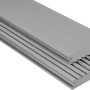 Graue Kovalex WPC Terrassendiele, gebürstet, Vollprofil. Meterware für individuelle Terrassen.