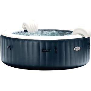 Intex PureSpa Plus aufblasbarer Whirlpool mit Kopfstützen und blauer Außenwand.