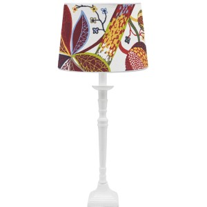 PR Home Salong Tischleuchte mit weißem Metallfuß und bunt gemustertem Stoffschirm im skandinavischen Design.