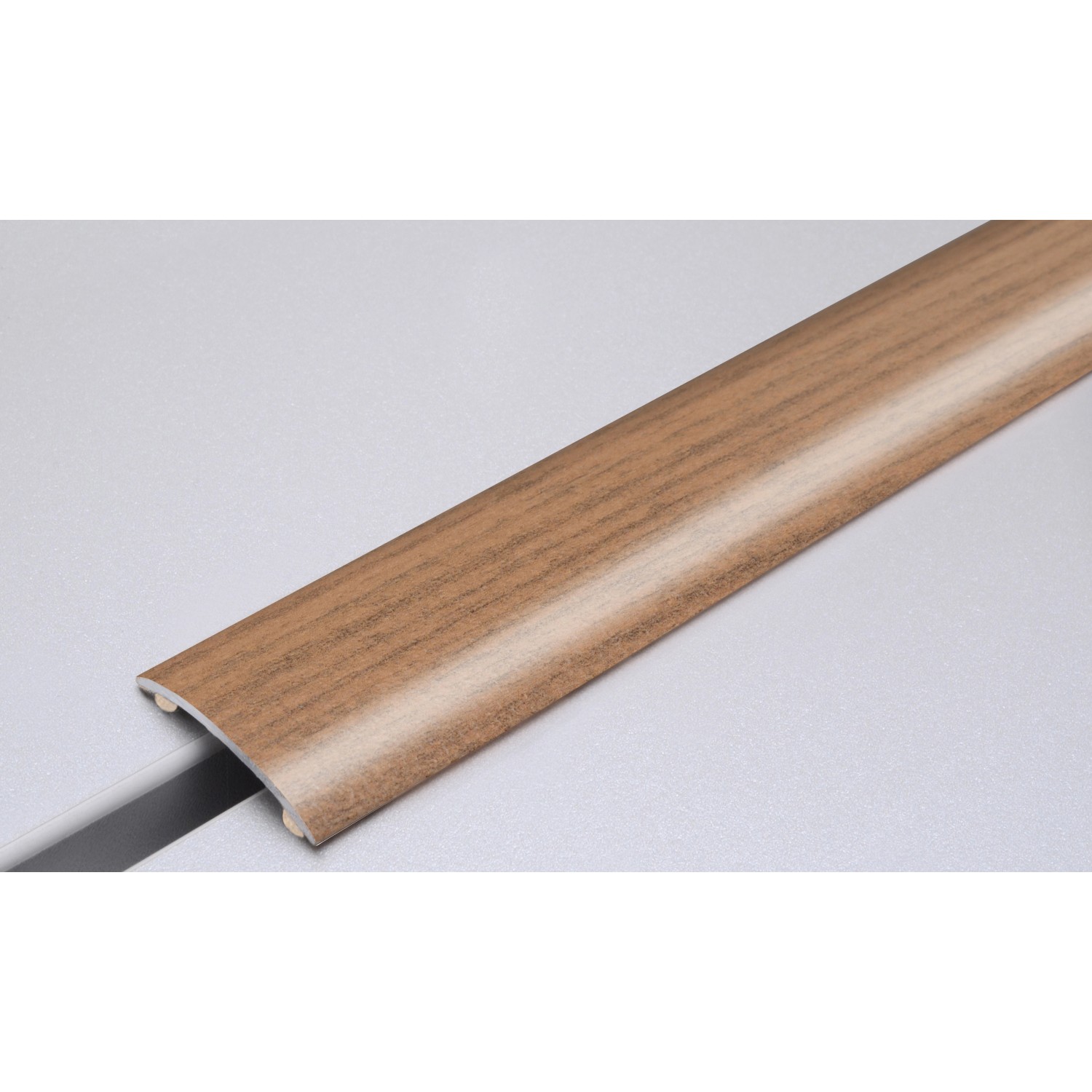 Übergangsprofil Alu, selbstklebend, Dekor Kiefer, 40x5x900 mm, zum Ausgleich von Bodenbelägen.