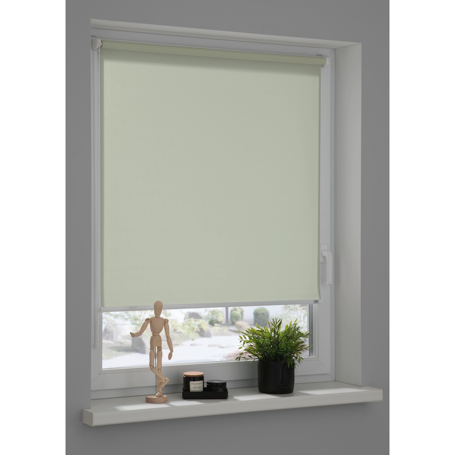 Schöner Wohnen Tageslicht-Rollo Tizia, 45x150 cm, Grün im Fenster mit Dekoration.