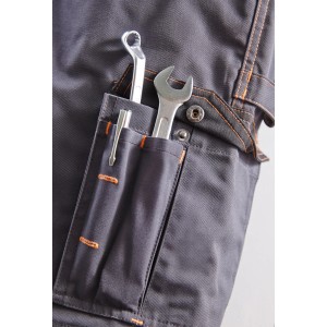 Terrax Arbeitsshorts Anthrazit/Schwarz mit Werkzeug in Tasche, Größe 46.