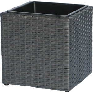 Quadratischer Pflanzkübel Cube (28 cm) in Deep Water aus Polyrattan mit Pflanzeinsatz.