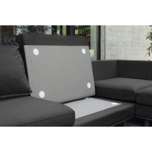 Detailaufnahme des Lounge-Set EGO in Anthrazit/Schwarz. Ecklounge mit Rückenpolster.