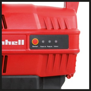 Detailaufnahme: Roter Einhell Hauswasserautomat GC-AW 6333 mit Bedienfeld und LED-Anzeige.