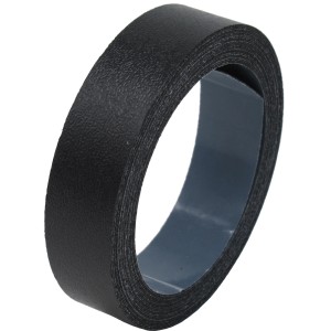 Schwarzer, selbstklebender Kantenumleimer (5 m x 19 mm) für Arbeitsplatten.