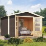 Lackiertes Karibu Holz-Gartenhaus Aesch mit Satteldach, 242x242 cm, im Garten.