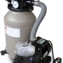 Karibu Sandfilteranlage mit Pumpe und Schläuchen für Pools und Teiche.
