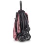 Kompakter, zusammengefalteter Globber Stroll Lite Buggy in Rosa mit 1-Hand-Falt-Automatik. Leichtgewicht für Baby & Kleinkind.