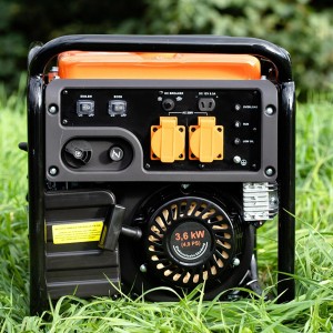 Cross Tools Notstromaggregat Inverter CPG 4000 INV mit 8,5 l Tank, Detailansicht der Rückseite.
