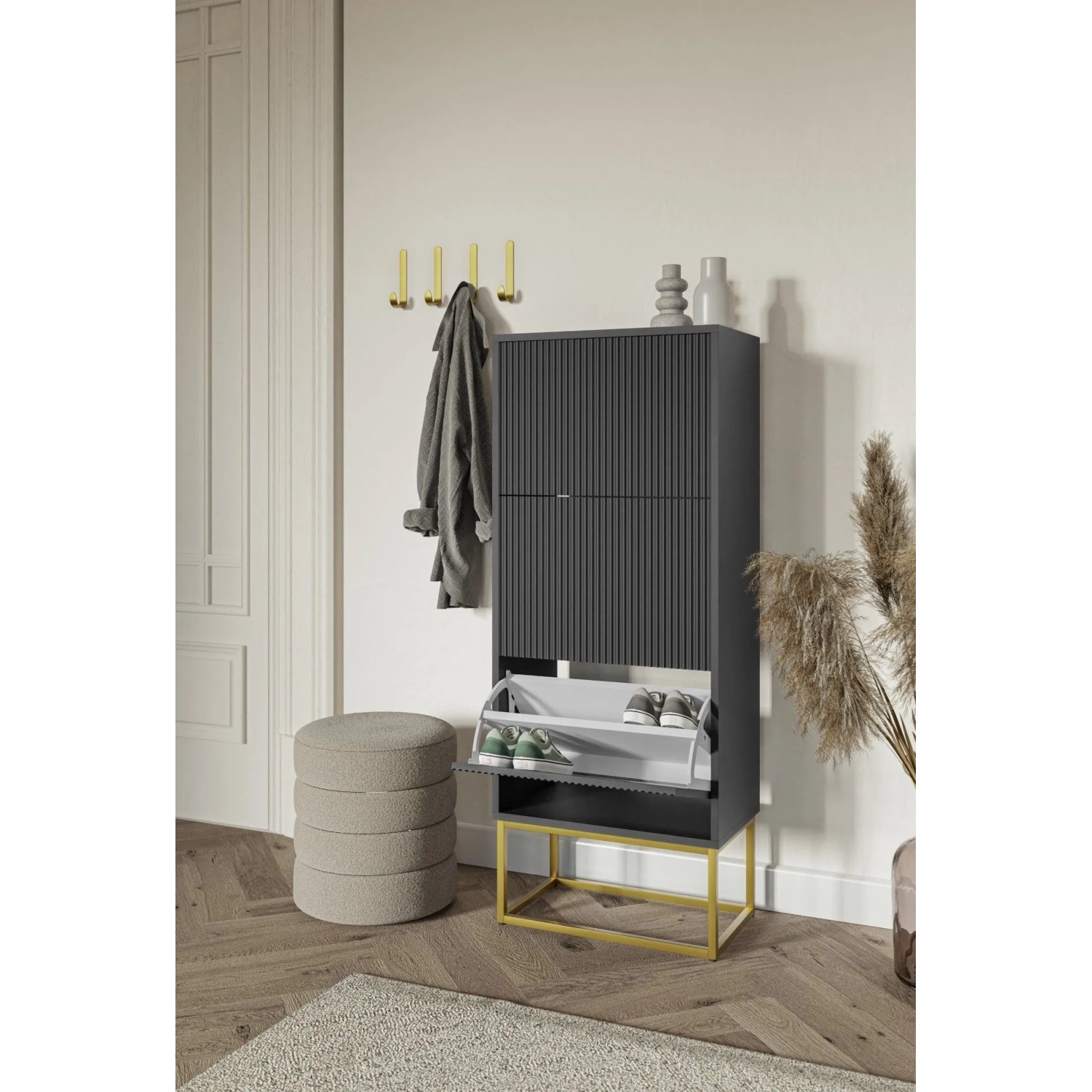 Selsey Schuhschrank Veldio Rillenfront Goldfarbenes Gestell Schwarz 50 cm_3