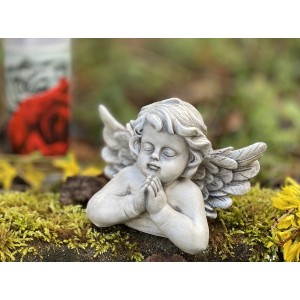 Betender Engel als Grabdekoration Memoria Flower Power für den Friedhof.