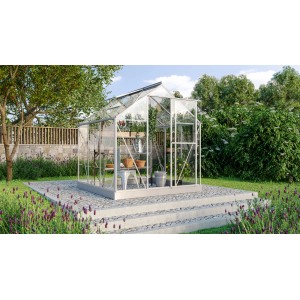 Vitavia Gewächshaus Triton 3800 ESG im Garten, mit Alu-Rahmen und Zubehör-Set.