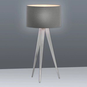 Graue Näve Tischleuchte im Tripod Design, 61,5 cm hoch. Moderne Lampe für Wohn- und Schlafzimmer.